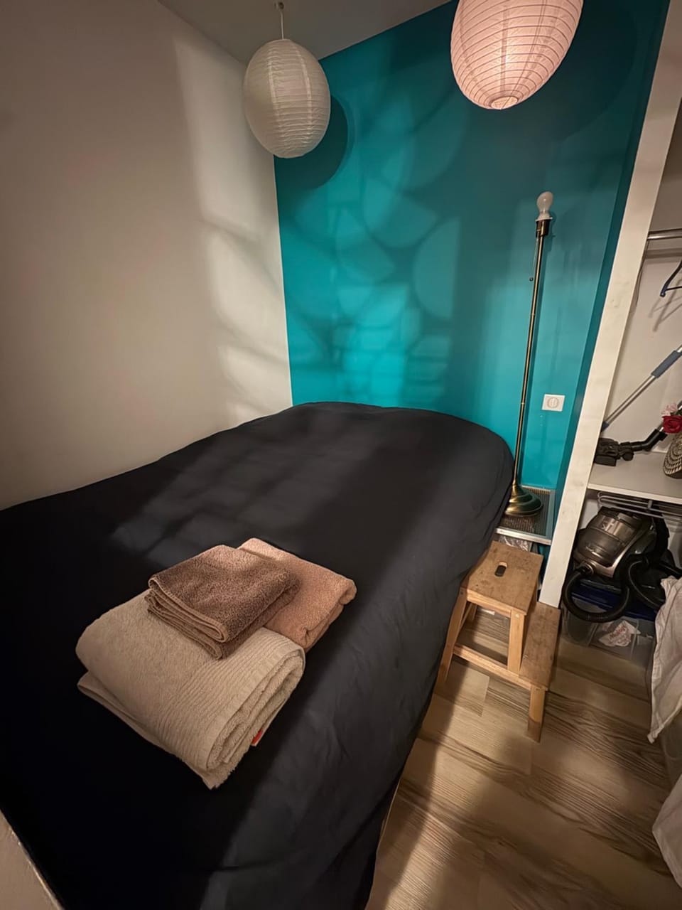Beautiful 2-room apartment in Paris's Batignolles district Apartment in Paris