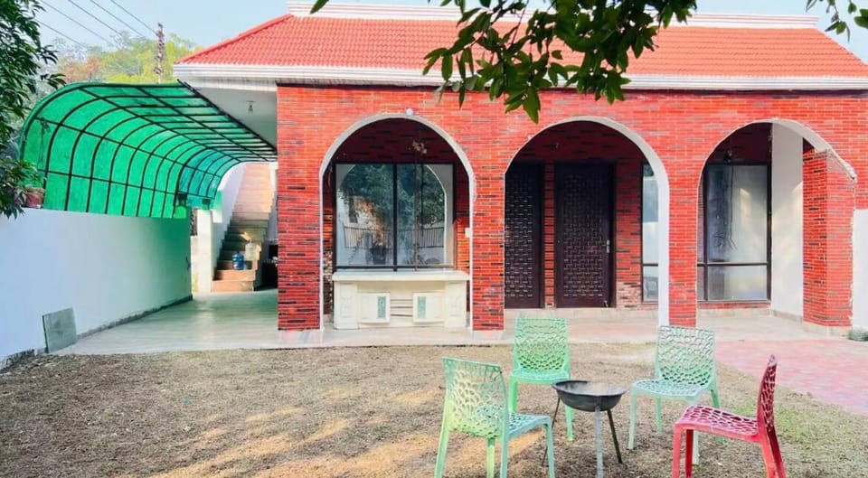 The Arambh Villa, Spacious 4BHK Retreat in Noida Villa in Noida