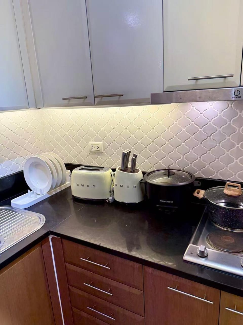 Venice Luxe Retreat, Studio Type, 2 Beds, Pool, kitchen, Netfilx, Canal Mall Access Apartment in Makati
