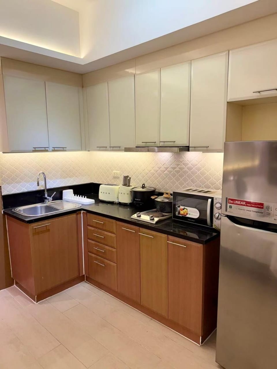 Venice Luxe Retreat, Studio Type, 2 Beds, Pool, kitchen, Netfilx, Canal Mall Access Apartment in Makati