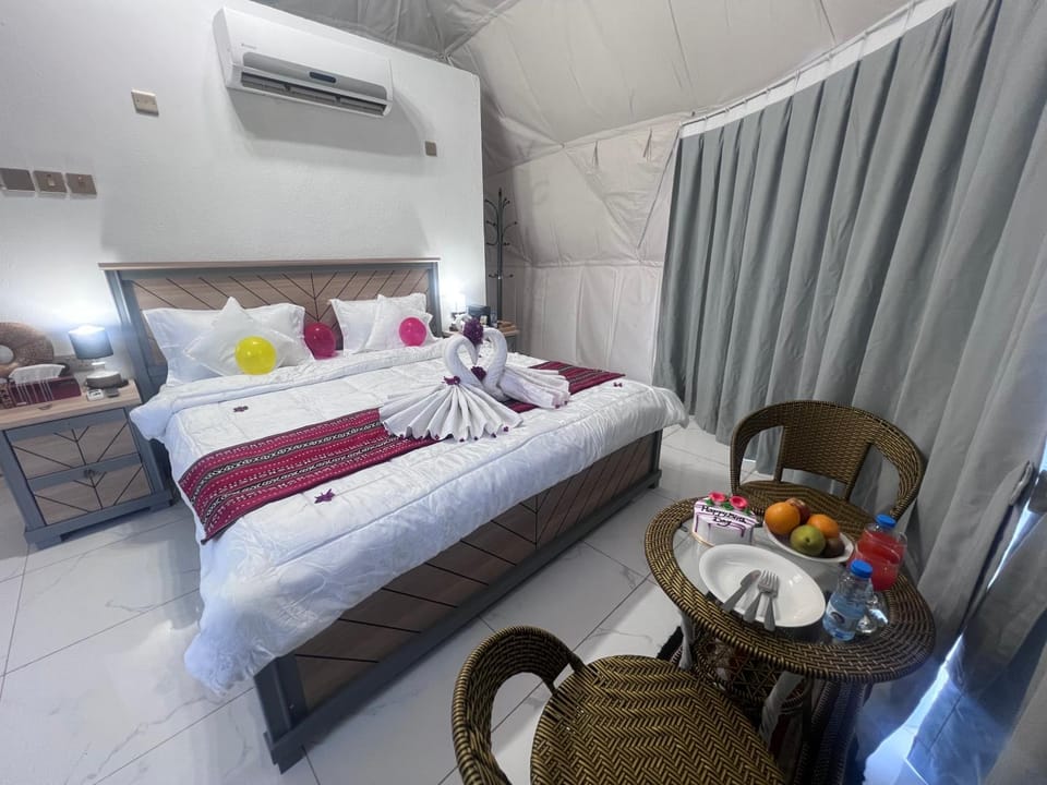 قبة سماء جبل شمس - qubat sama jabal shams Luxury tent in Oman
