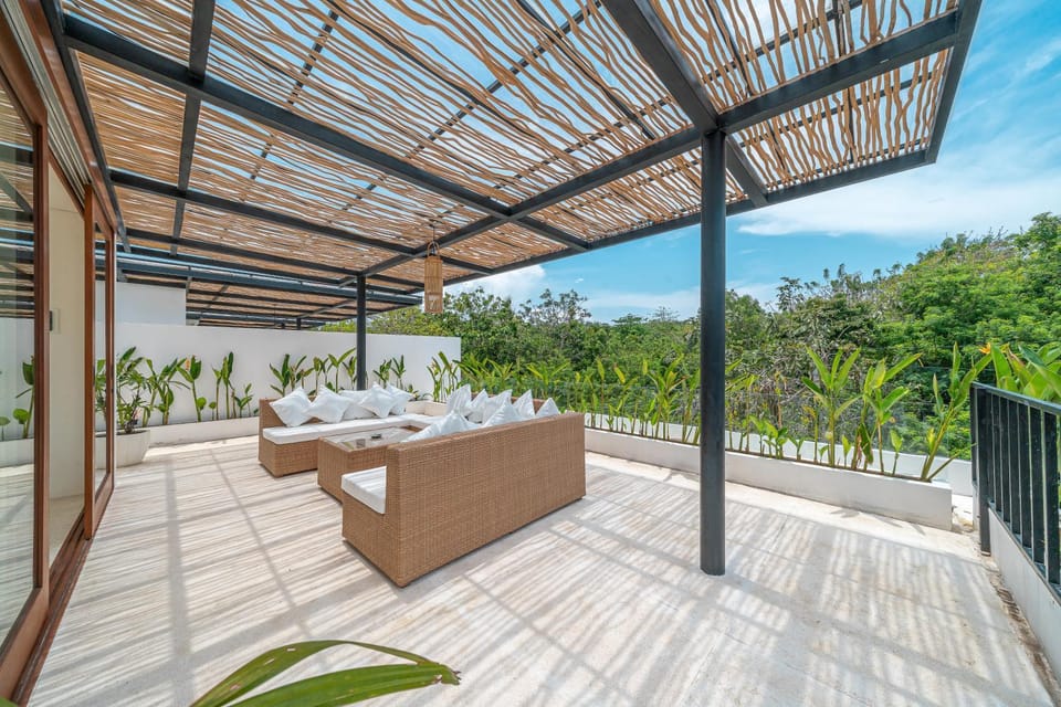 Patio, Balcony/Terrace