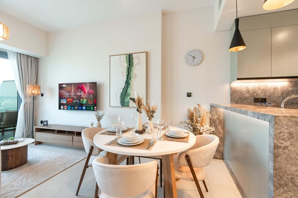 TV and multimedia, Kitchen or kitchenette, Dining area