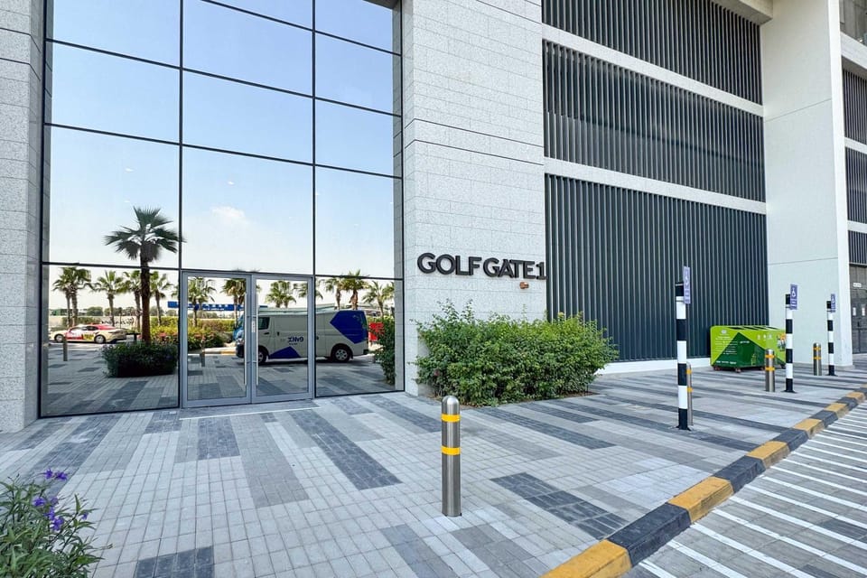 Property building, Day, Street view, Location