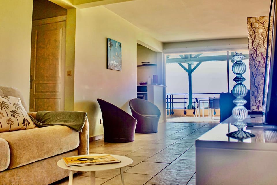 Duplex L'ILET BLEU Piscine & vue mer exceptionnelle Apartment in Le Gosier