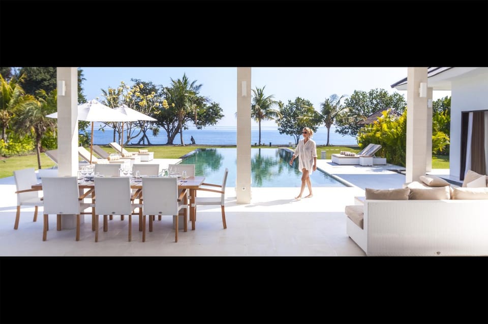 Garden, Balcony/Terrace, Beach, Sea view, Swimming pool