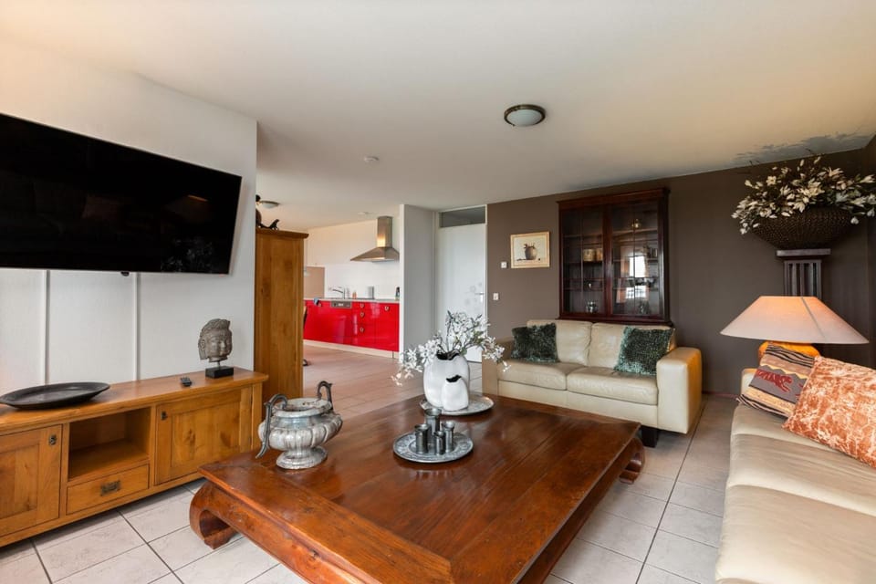 608S Two bedroom apartment, terrace & harbor view Apartment in Hellevoetsluis