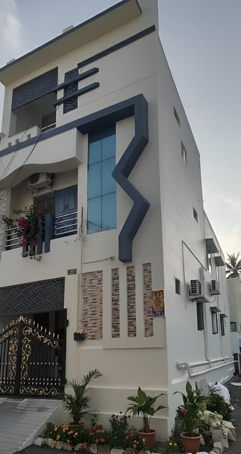 Property building, Street view