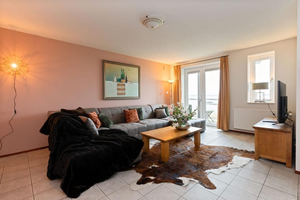 612S Luxury 2 bedroom apartment terrace, waterview Apartment in Hellevoetsluis
