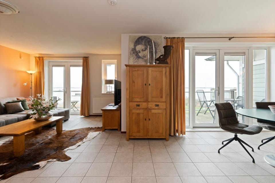 612S Luxury 2 bedroom apartment terrace, waterview Apartment in Hellevoetsluis
