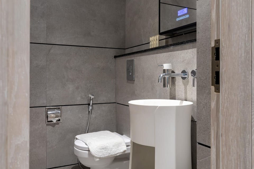 Shower, Bathroom, bidet
