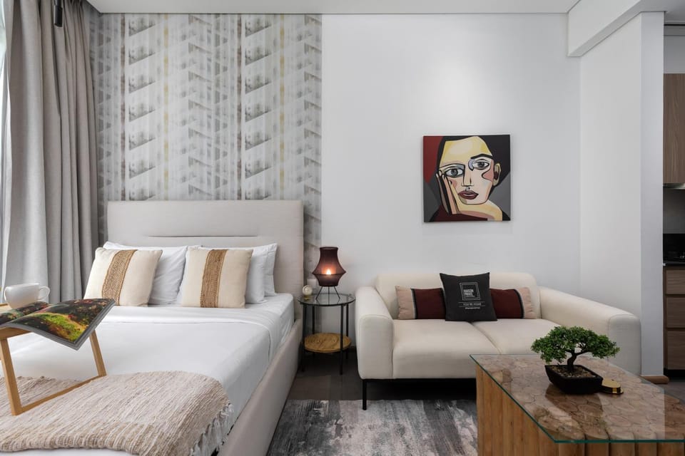 Bed, Living room, Bedroom