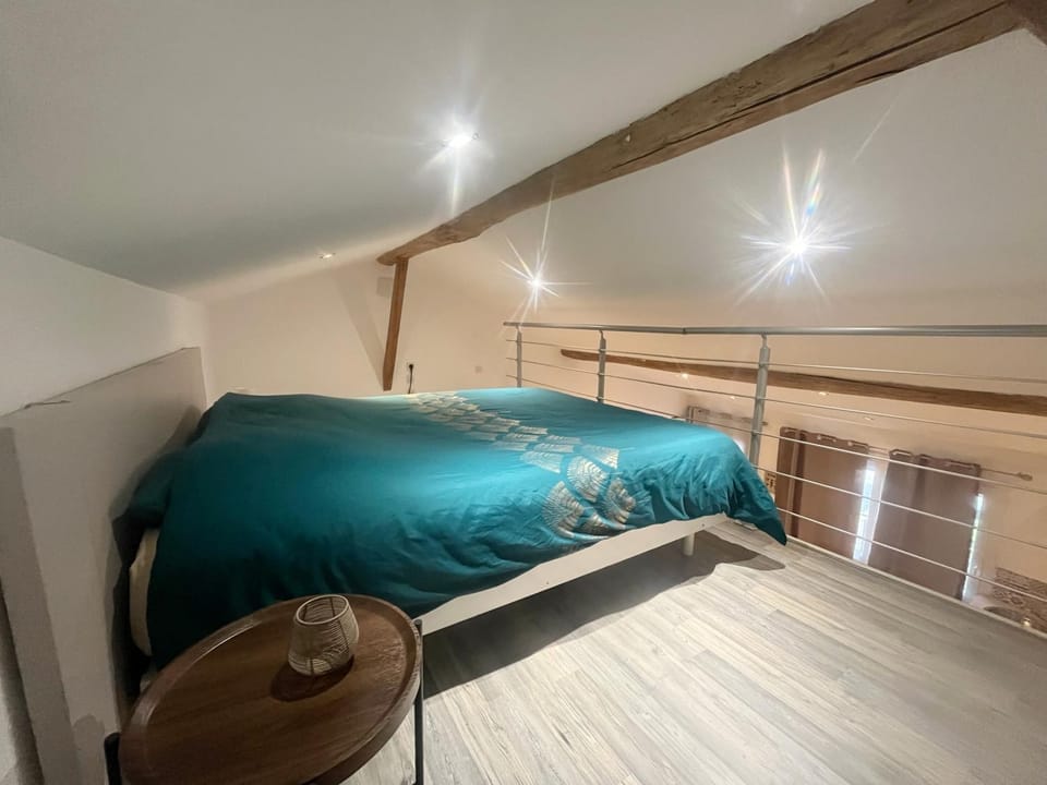 Bed, Night