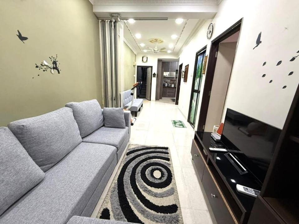 Communal lounge/ TV room, TV and multimedia, Living room, Seating area, Evening entertainment