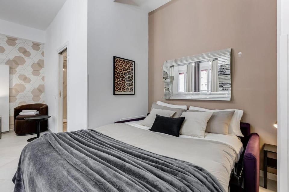 BDC - The Bridge 5BDR & 4Bath! Apartment in Rome