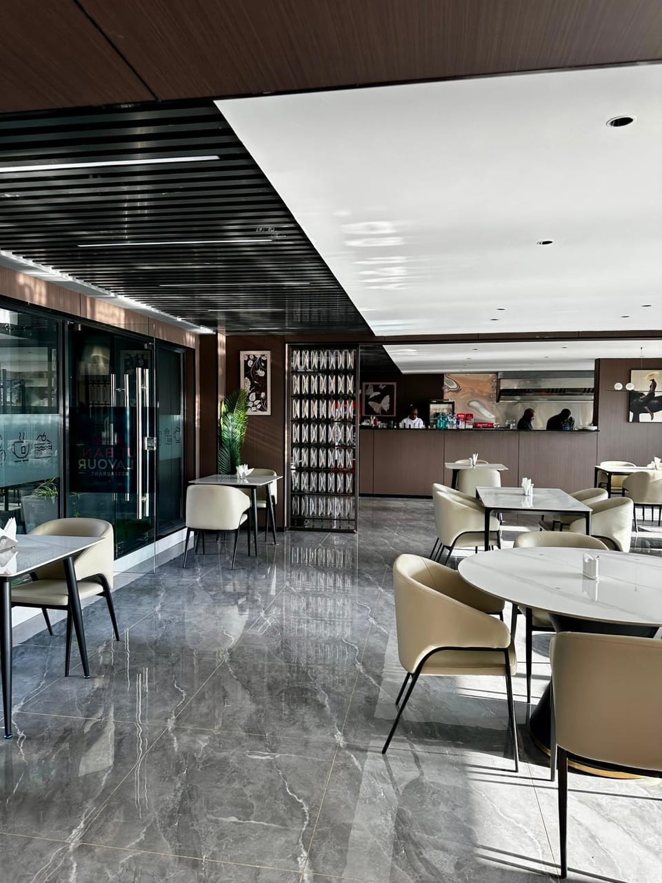 Restaurant/places to eat, Restaurant/places to eat