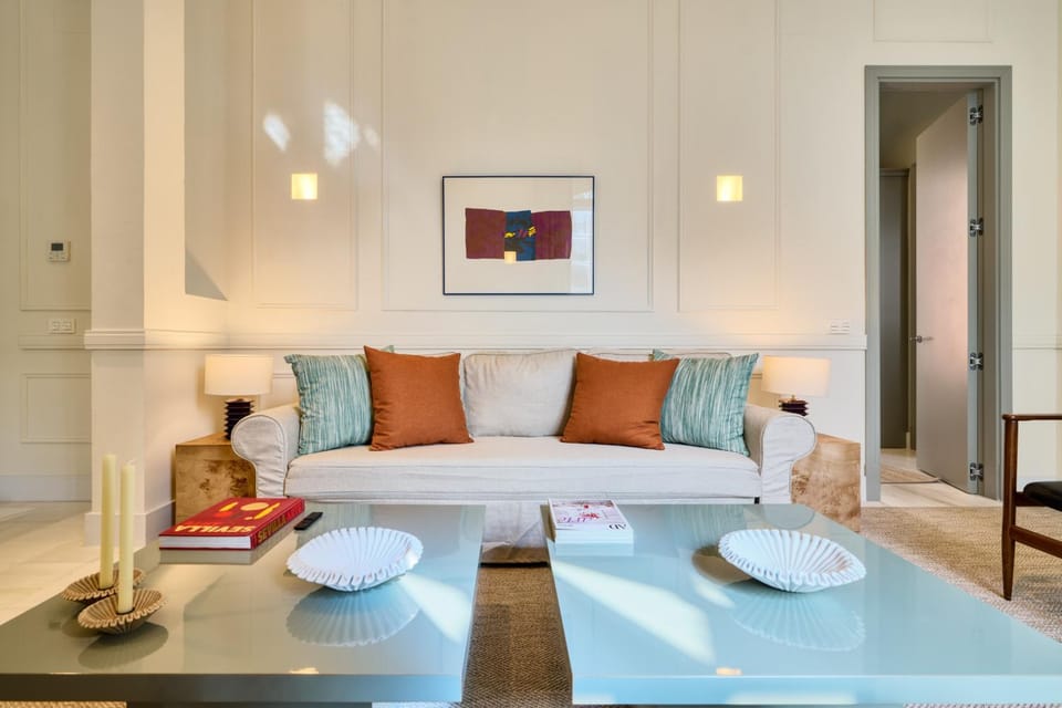 Communal lounge/ TV room, Living room