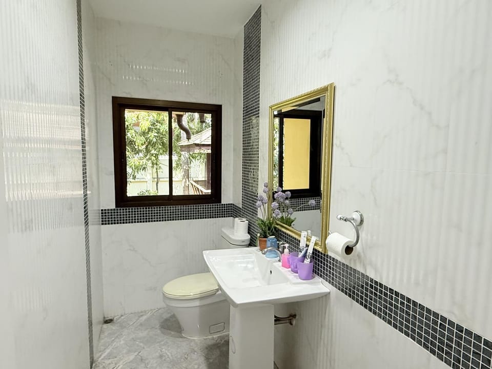 Yellow House Garden Pool Villa Villa in Chiang Mai
