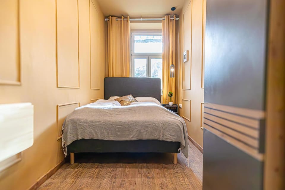 Bed, Bedroom, wardrobe