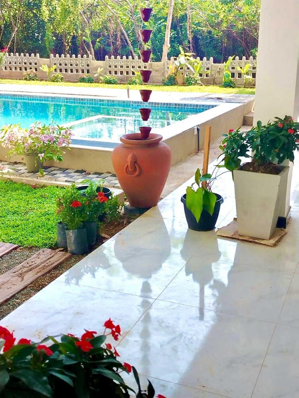 Double W Grand Villa Madiha Villa in Kamburugamuwa