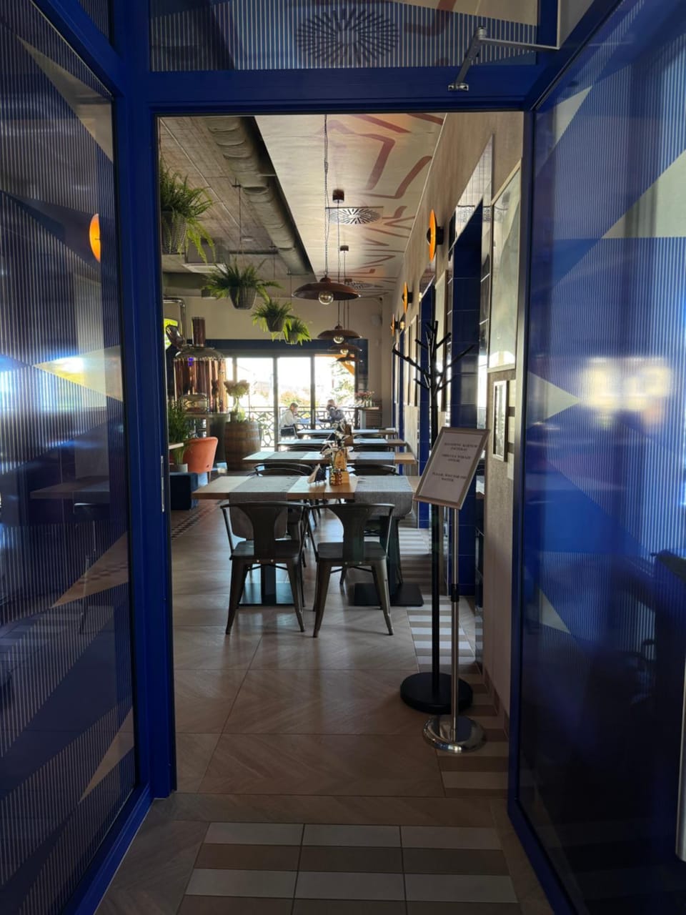 Restaurant/places to eat, Restaurant/places to eat