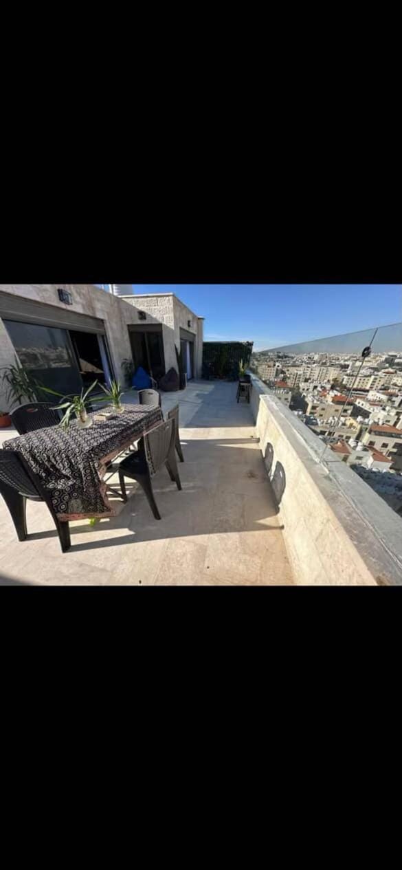Doctor roof Apartment in Africa