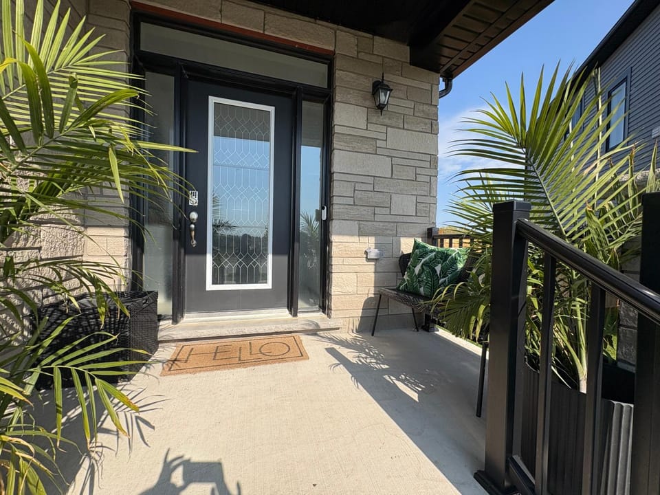 Season Bliss - Blue Mountain Ski & Wasaga Beach House in Wasaga Beach