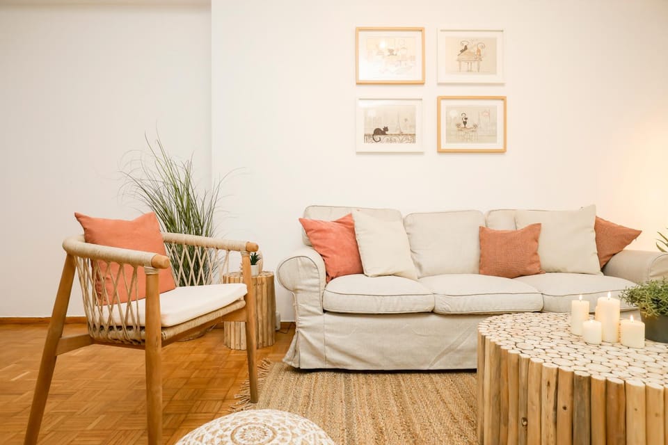 Living room, Seating area