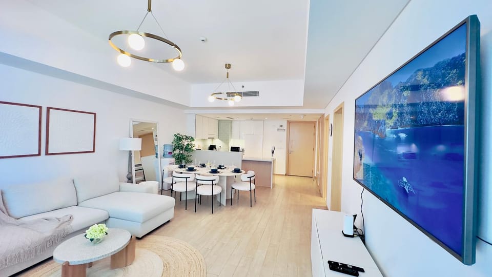 TV and multimedia, Living room, Dining area