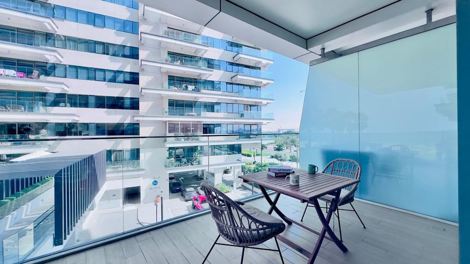 View (from property/room), Balcony/Terrace, Seating area