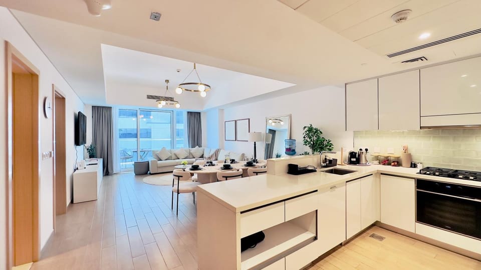 Living room, Dining area, kitchen
