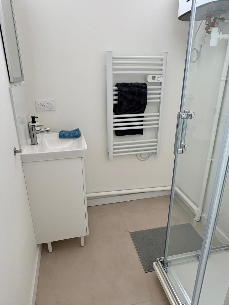 Shower, Bathroom