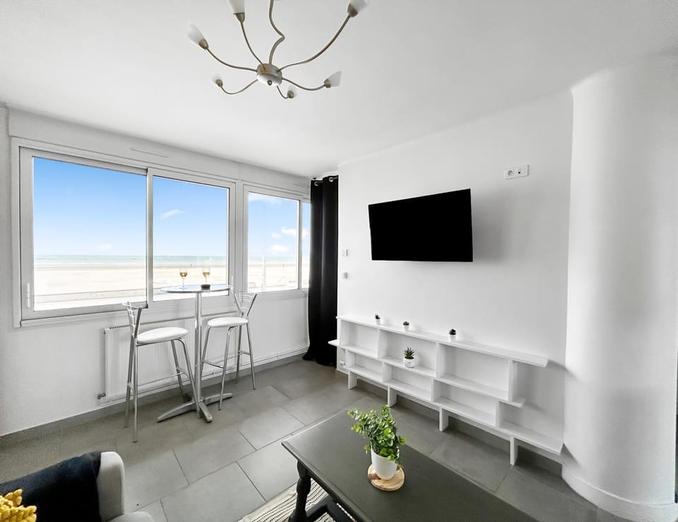 Escale marine à deux pas du sable, terrasse privée Apartment in Dunkirk