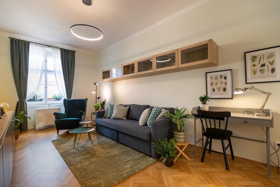 Living room, Seating area