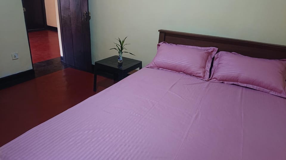 Dhuli Family Resort House in Sri Lanka