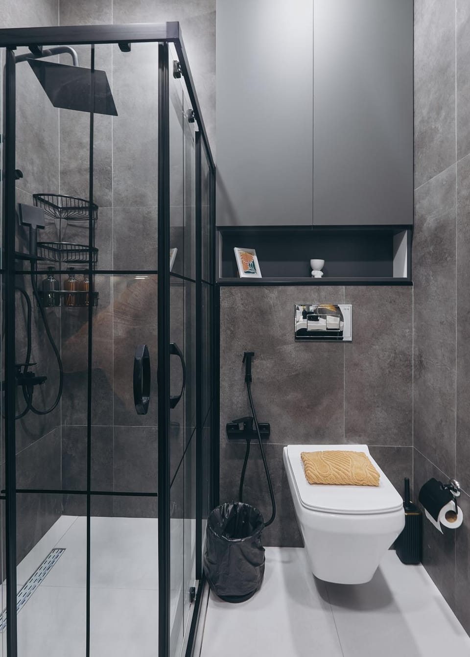 Shower, Toilet, Bathroom, towels