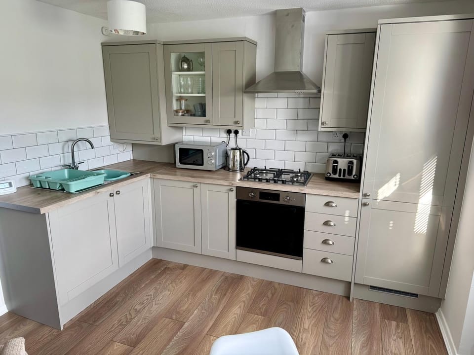 Kitchen or kitchenette, kitchen, kitchen