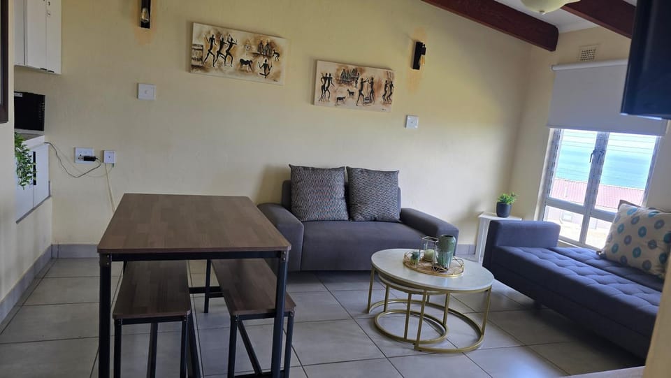 Chakas Rock Chalet 23 Apartment in Dolphin Coast