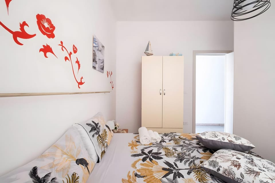 Property building, Living room, Bedroom
