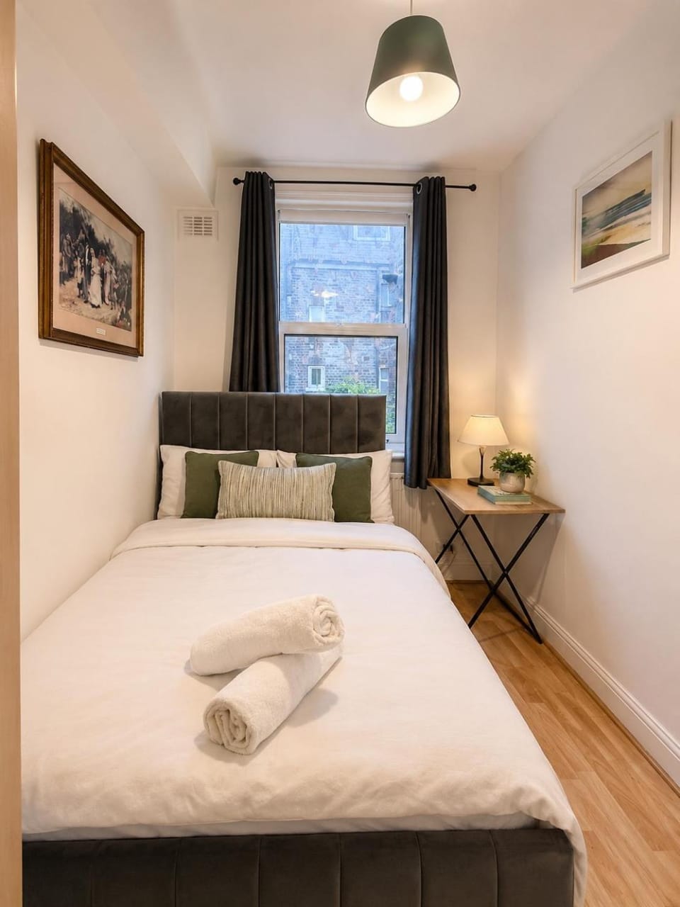 Traditional London Flat, Minutes to Tower Bridge and City Apartment in London Borough of Southwark