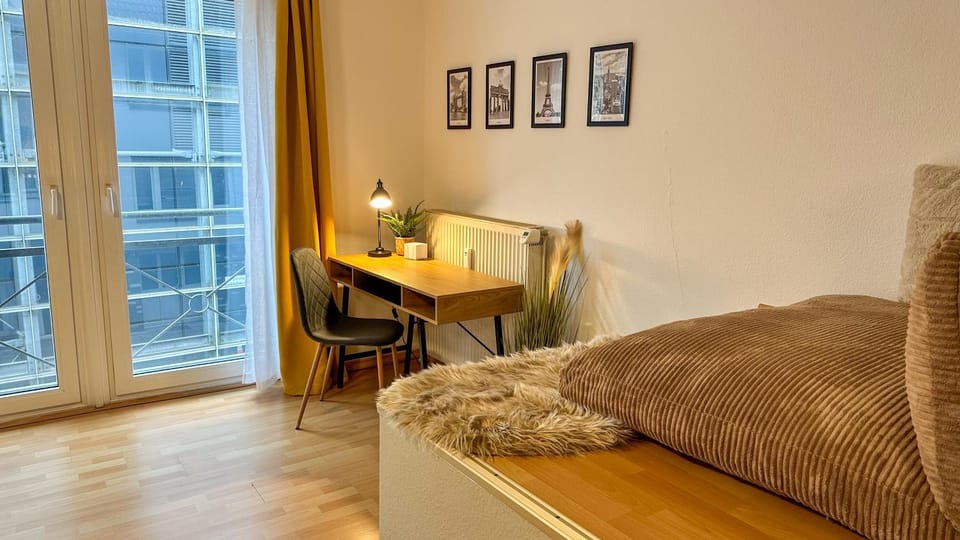Living room, Photo of the whole room, Seating area