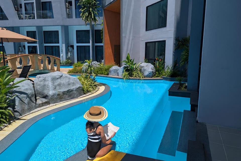 Pool view, Swimming pool