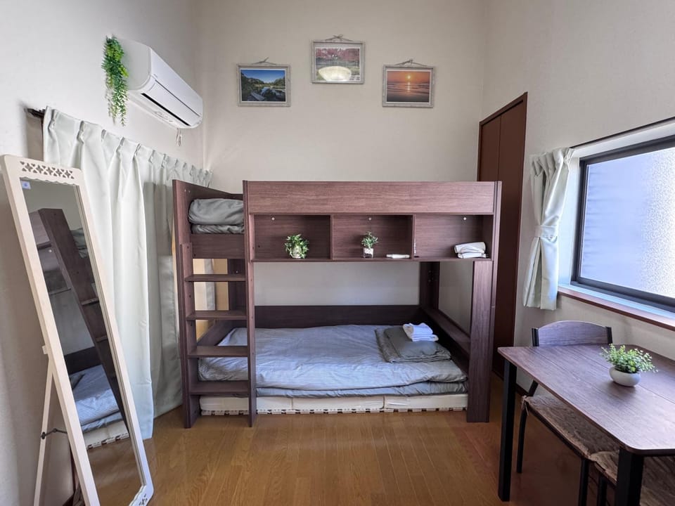 Bed, Bedroom, bunk bed
