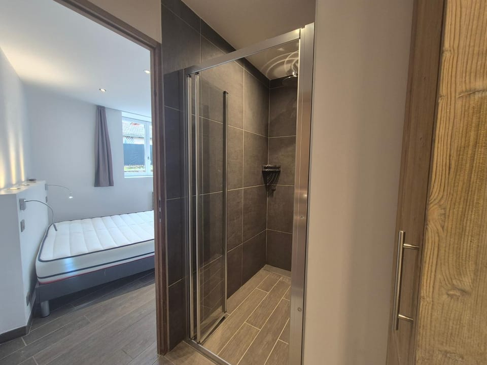 Bathroom, Bedroom