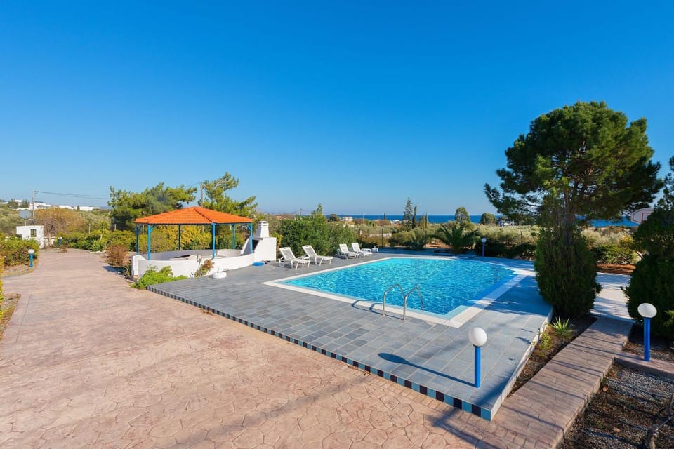 Natural landscape, Pool view, sunbed