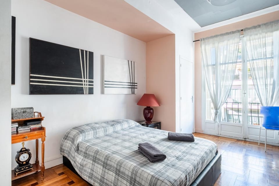 Living room, Bedroom