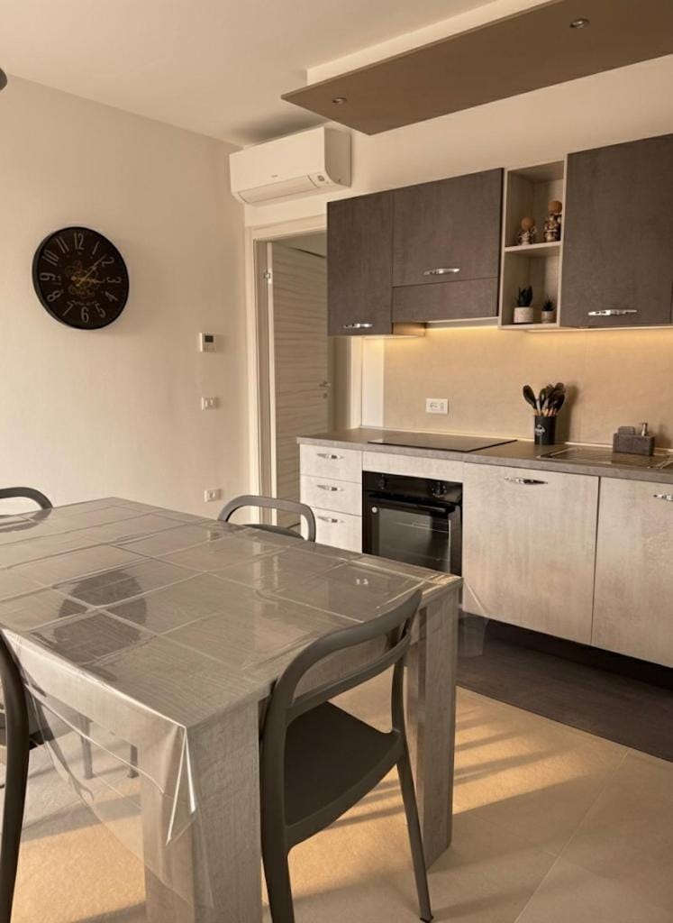 Kitchen or kitchenette, Living room, Dining area, dishwasher, heating, heating, oven, stove, air conditioner, air conditioner