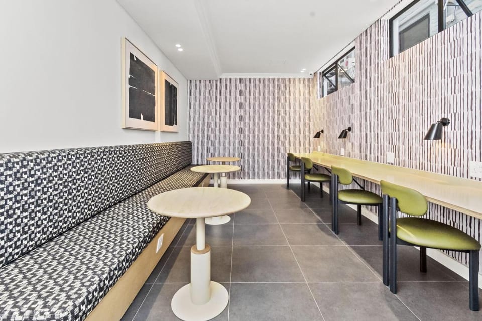 Metropole The York City Centre Apartment in Cape Town