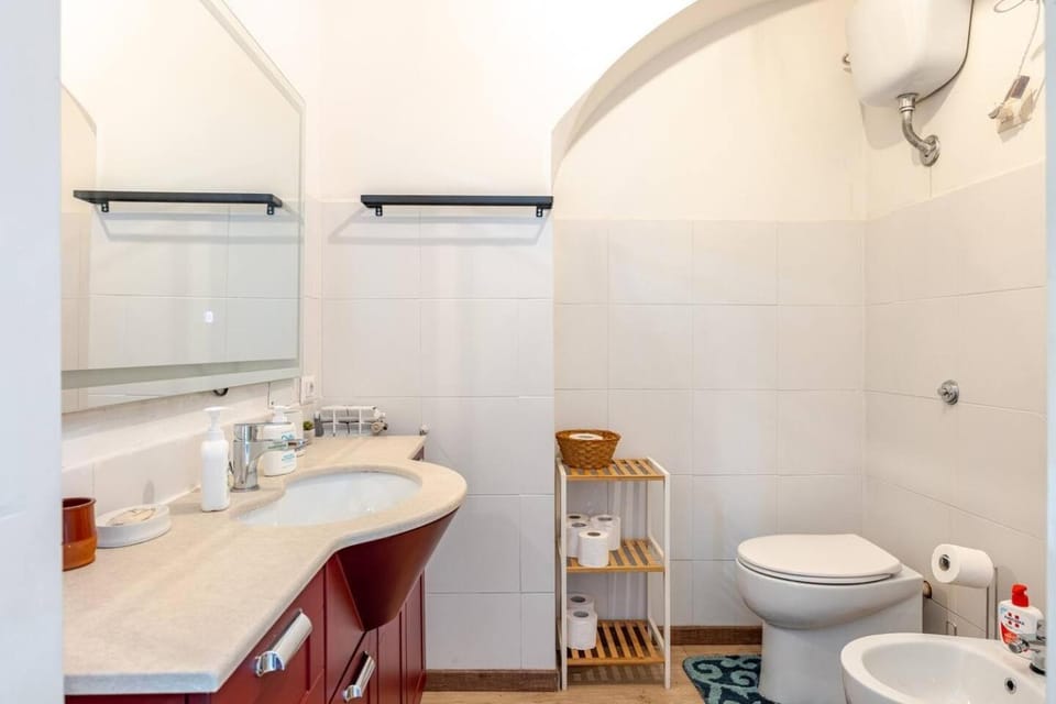 Shower, Toilet, Bathroom, bidet, towels