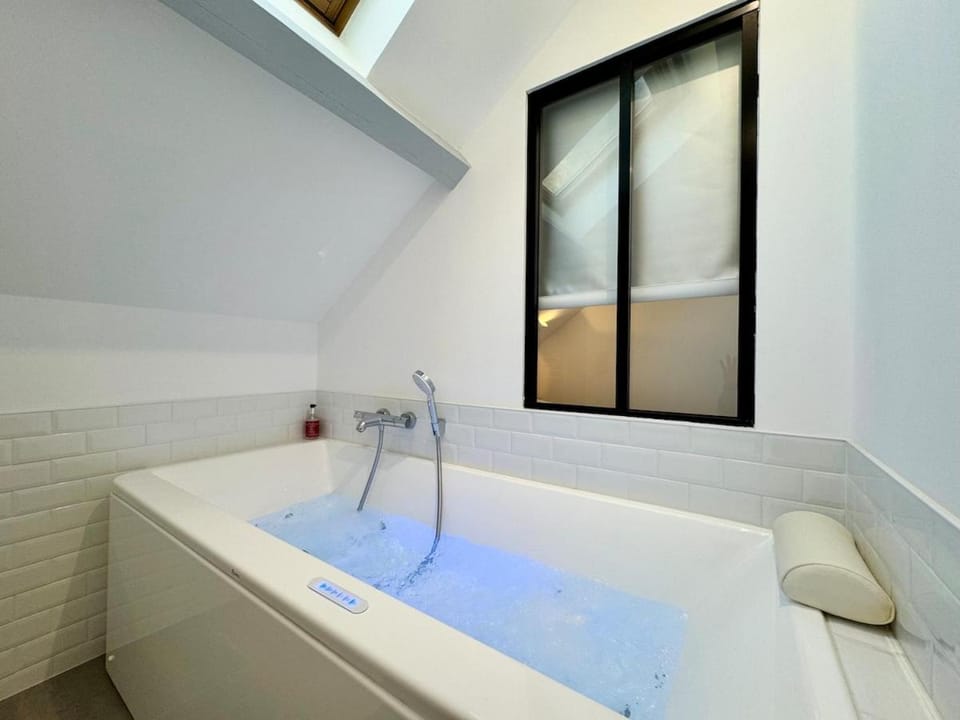 Wellness Suite Ponsardin 3 - Reims Centre Apartment in Reims